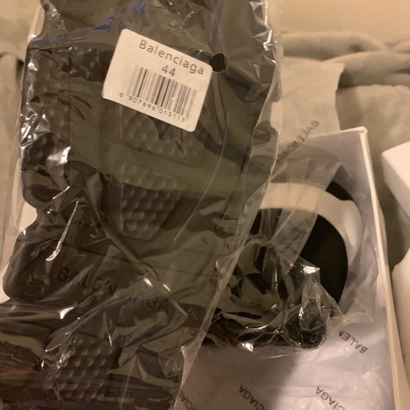 Balenciaga Speed Trainers - Picture 3 of 7